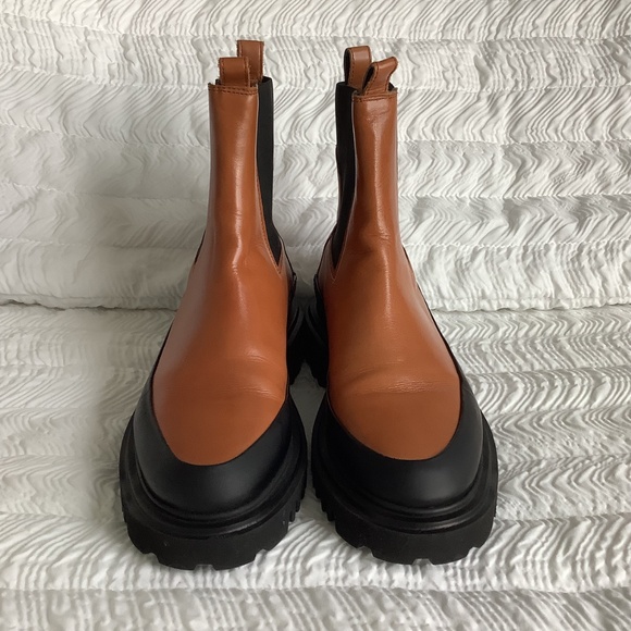 AllSaints Harlee Lug Sole Chelsea Boots NWOT, size 7 - Picture 4 of 8